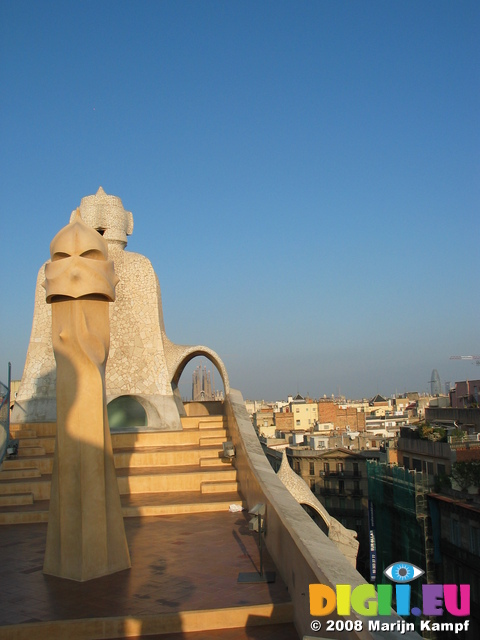 20933 Sagrada Familia from roof La Pedrera